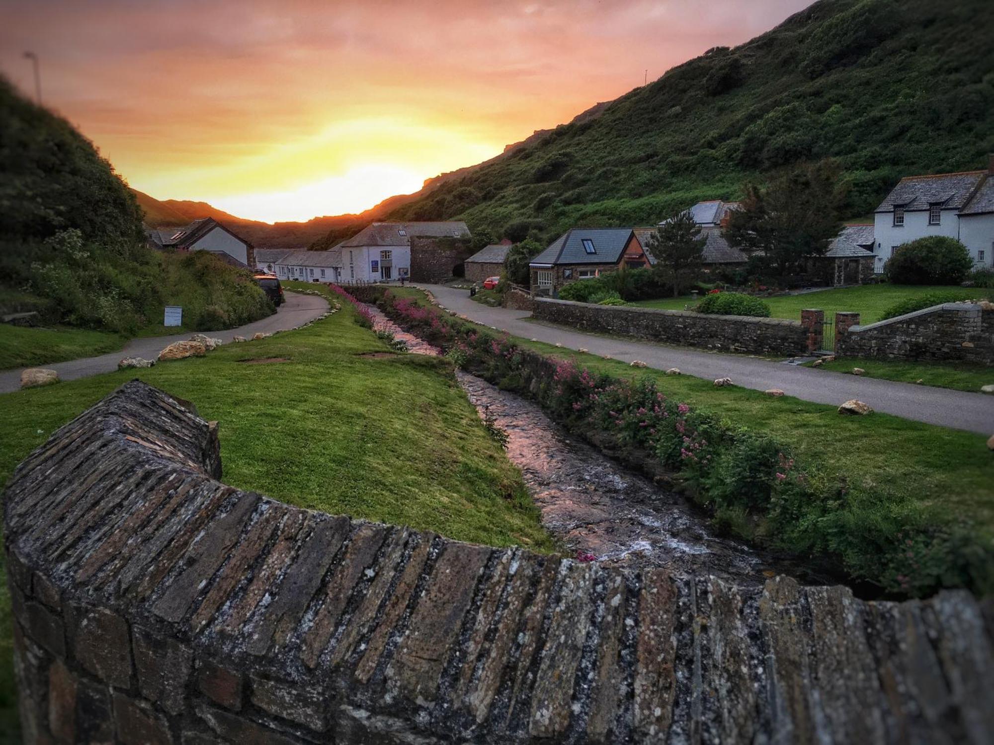 The Riverside Boscastle Exterior photo